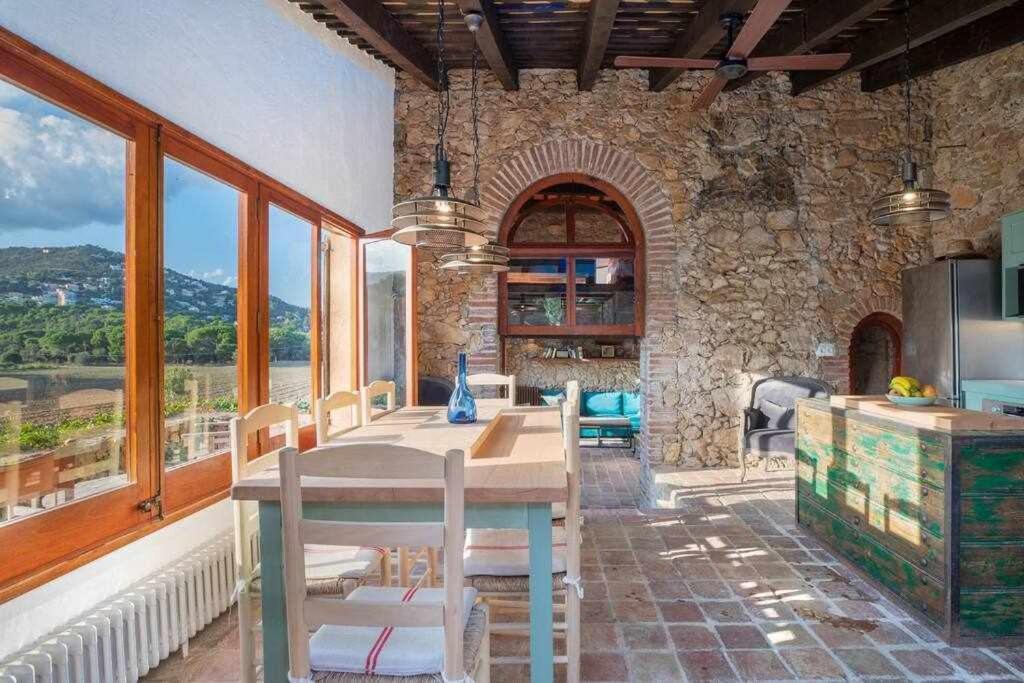 הוילה קלנג'ה Mas Dels Arcs Con Piscina Muy Cerca De La Playa מראה חיצוני תמונה
